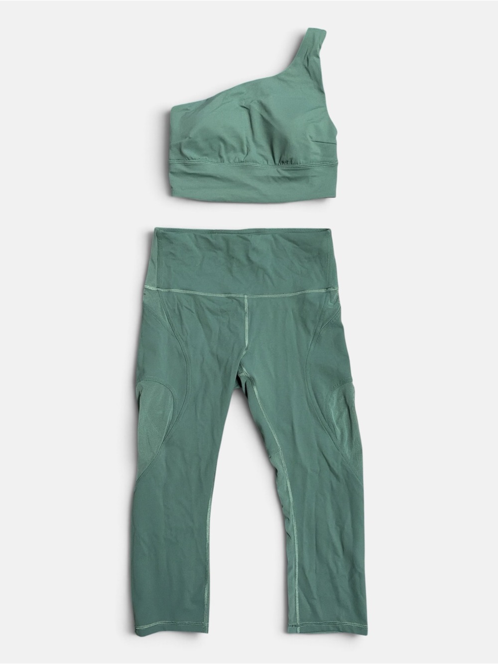 Lululemon matching teal set